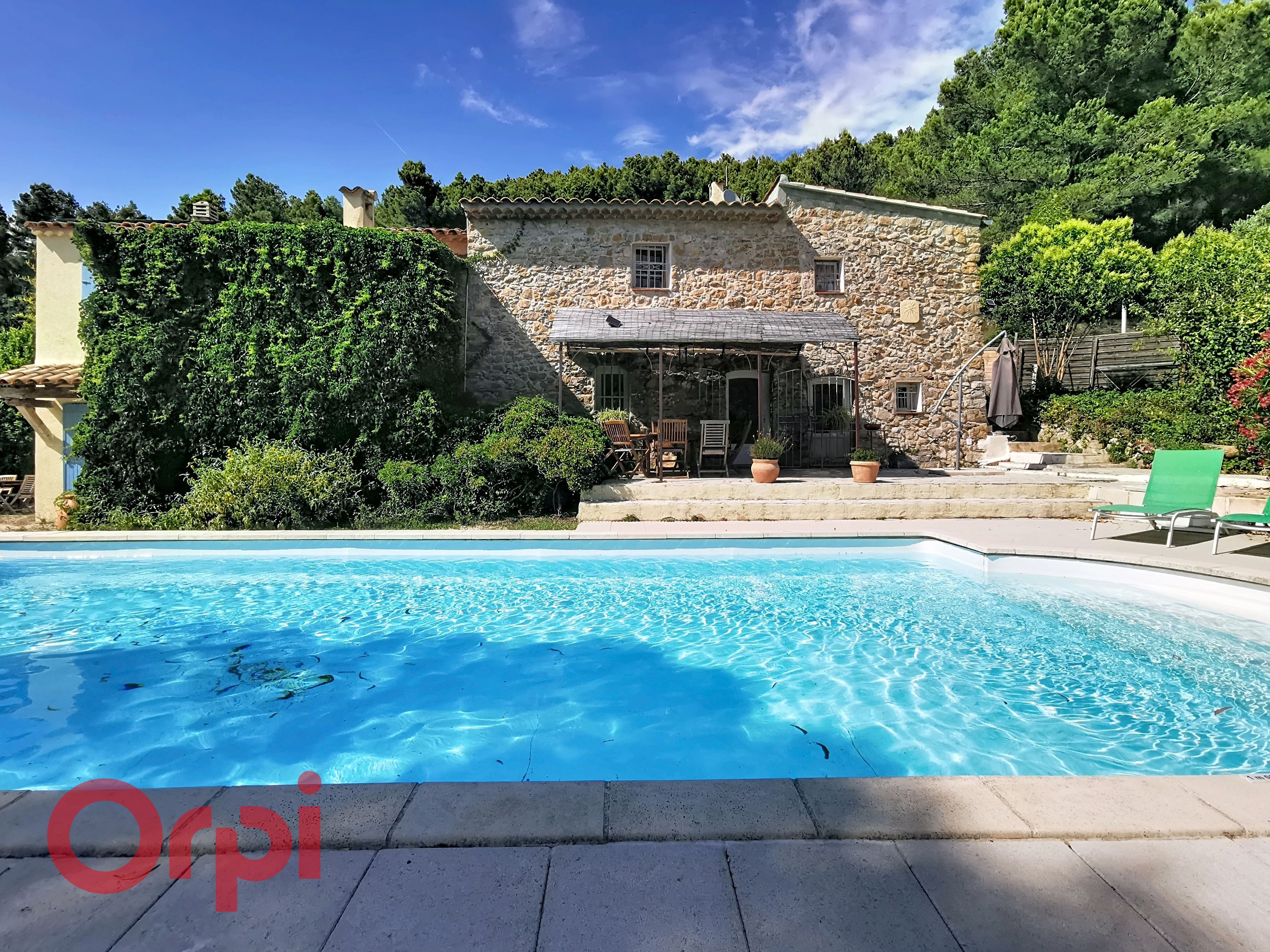 Maison-Villa - EVENOS